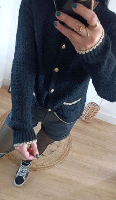 Gilet élégant noir ou blanc -taille unique 36 au 40 