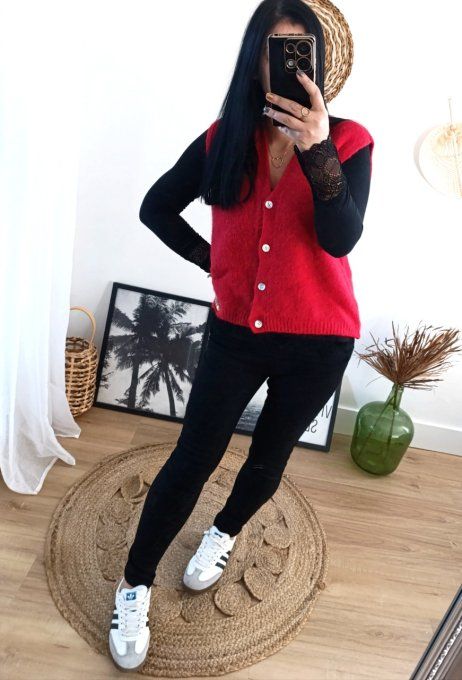 Gilet sans manches boutonné alpaga rouge ou noir