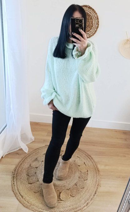 Beau pull avec col et bas de manche tulipe oversize jusqu'au 46