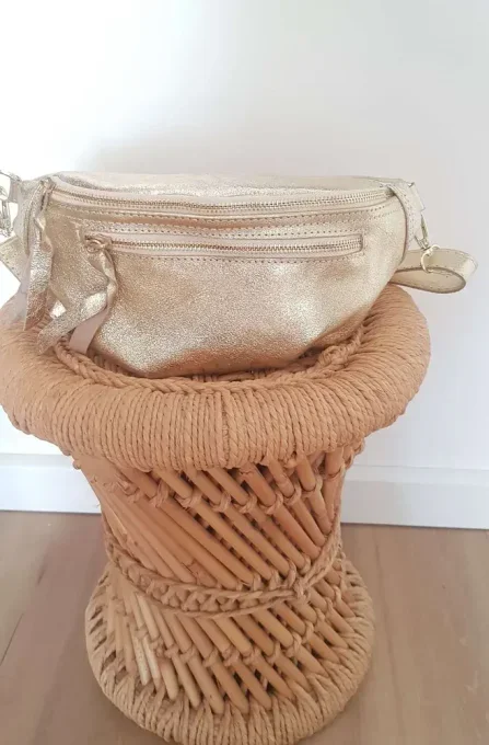 Sac banane en cuir brillant divers coloris  Doré, Bronze, Argenté, Noir, Chocolat , Rose nude 