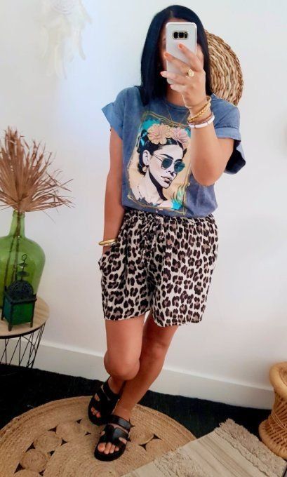 Tee shirt gris anthracite delavé Friday Kahlo