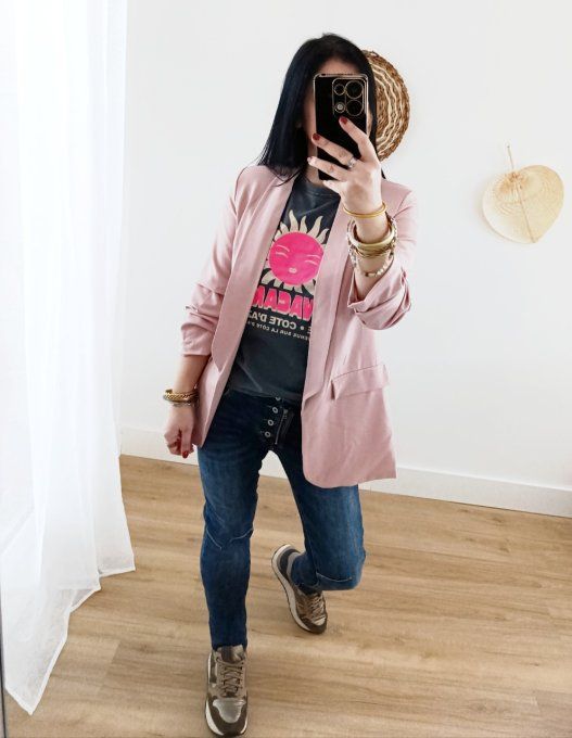 Blazer rose avec bas de manches resserrés t.u jusqu'au petit 40 