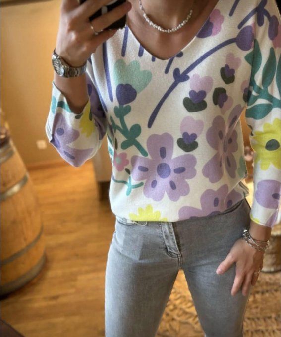 Pull fleuri 2 variantes taille unique jusqu'au 42 