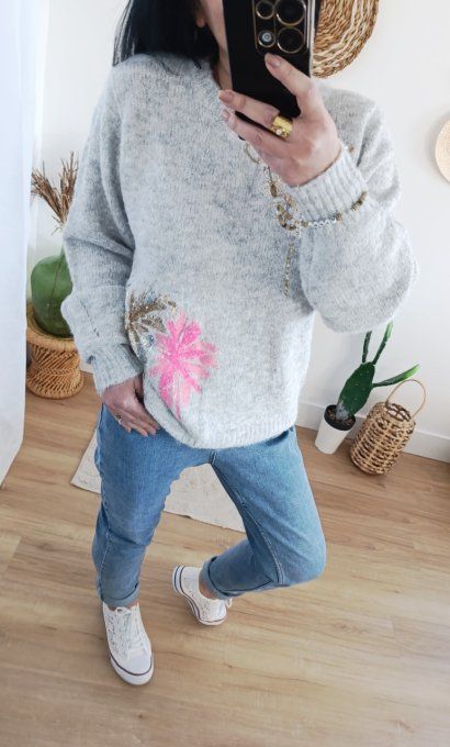 Pull gris clair avec palmiers devant en petits sequins jusqu'au 42 ( taille unique)