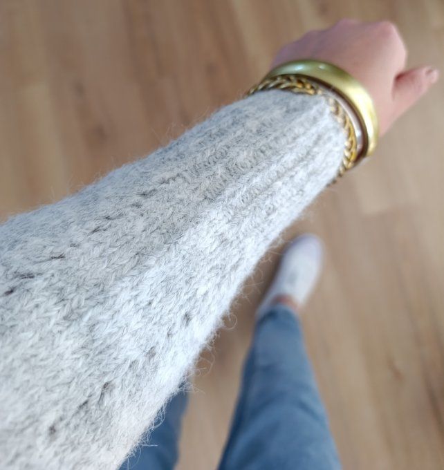 Pull gris clair avec palmiers devant en petits sequins jusqu'au 42 ( taille unique)