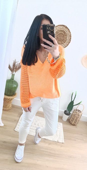 Pull orange fluo avec poches pas unique jusqu'au 42