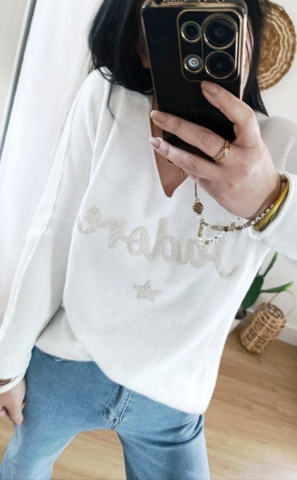 Pull blanc inscription j'adore en bouclette beige jusqu'au 42 ( taille unique )