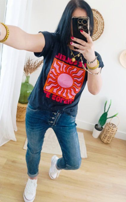 Tee shirt Le soleil noir délavé jusqu'au petit 42 taille unique 