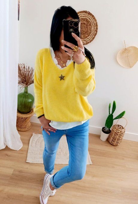 Pull avec étoile , divers coloris, jusqu'au 42, contient de la laine veritable - Copie