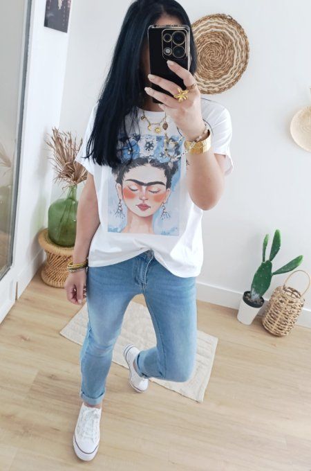 Tee shirt Frida Kahlo t.u jusqu'au 44 