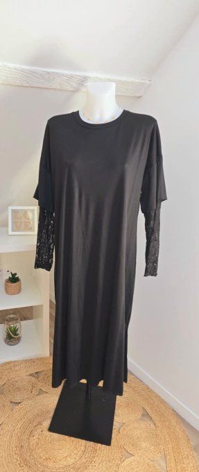 Robe longue manches dentelle noire jusqu'au 44 