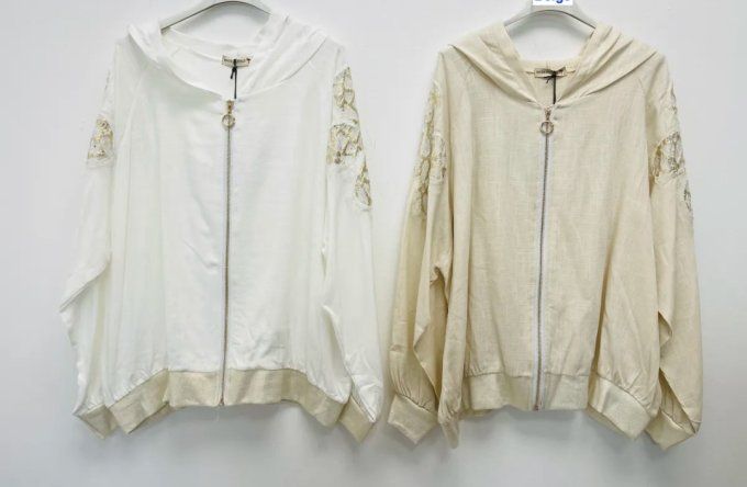 Belle veste à capuche en lin avec dentelle blanche ou beige jusqu'au 42 