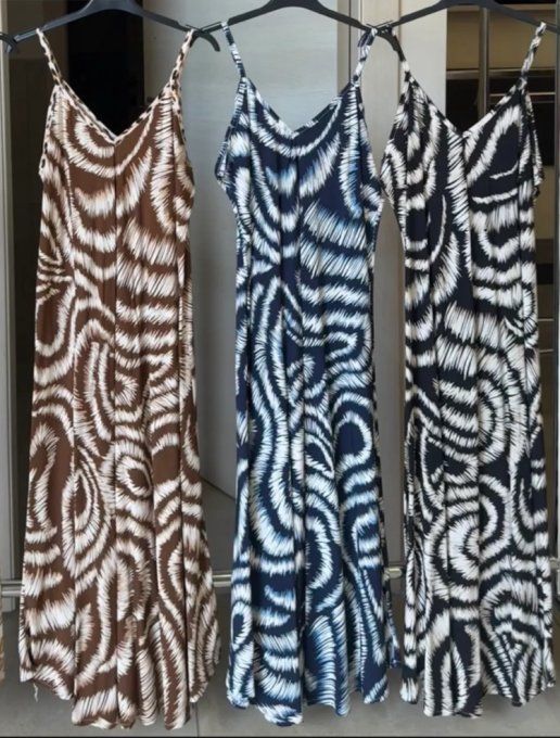 Belle robe longue à bretelles 3 coloris t.u 36 38 40