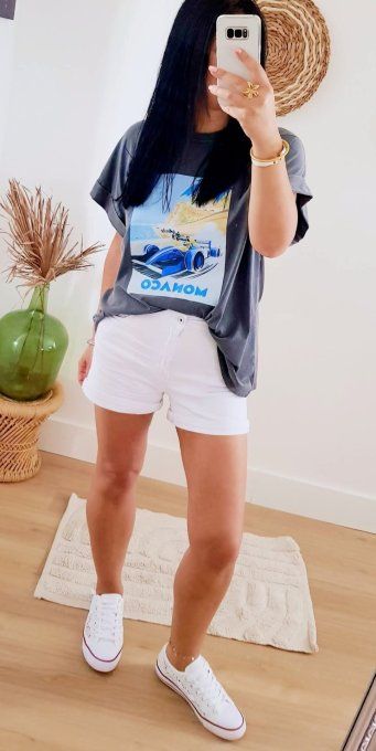 T-shirt Monaco gris ou blanc , ou vespa jusqu'au 42 taille unique