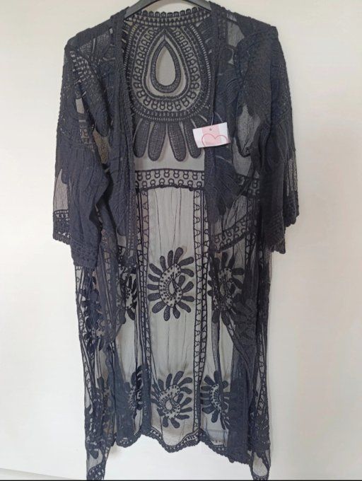 Kimono mi long noir ou blanc  tendance t.u jusqu'au 42 