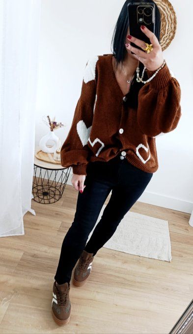 Gilet marron avec coeurs blancs t.u 36/46