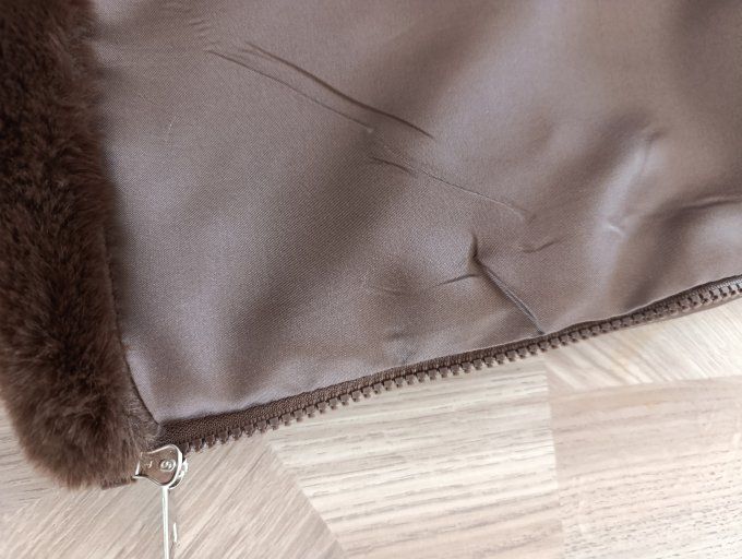 Gilet sans manche fourrure vegan divers coloris et 2 tailles 