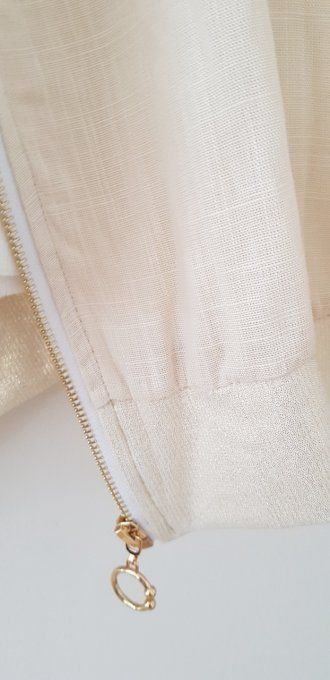 Belle veste à capuche en lin avec dentelle blanche ou beige jusqu'au 42 
