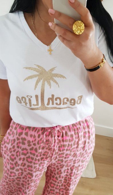 Joli t-shirt blanc inscription Beach life en paillette dorées