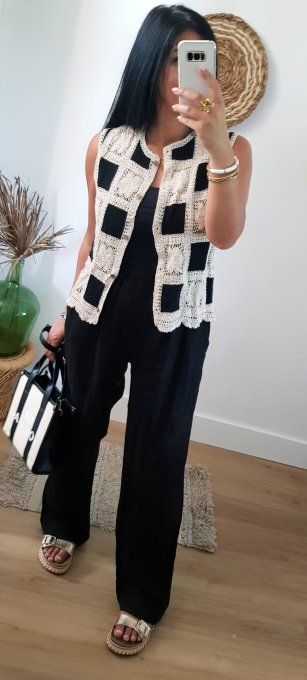 Joli gilet crochet sans manche noir et écru taille unique 34 au petit 40