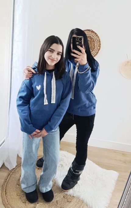Sweat à capuche avec coeur brodé  collection mère fille 